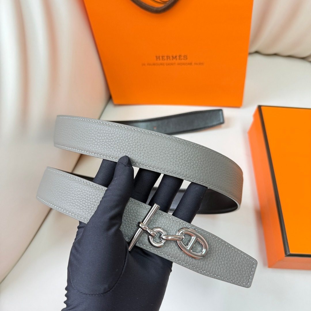 Hermès Reversible Leather Belt with H Buckle