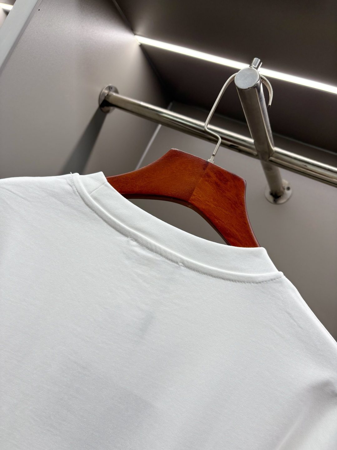 Burberry White Crewneck T-Shirt