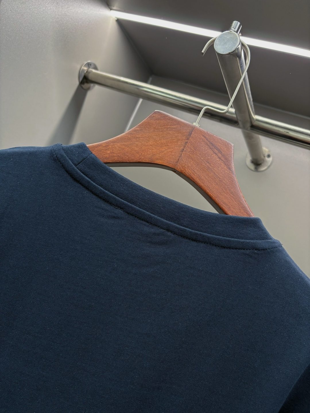 Burberry Navy Cotton Crewneck T-Shirt