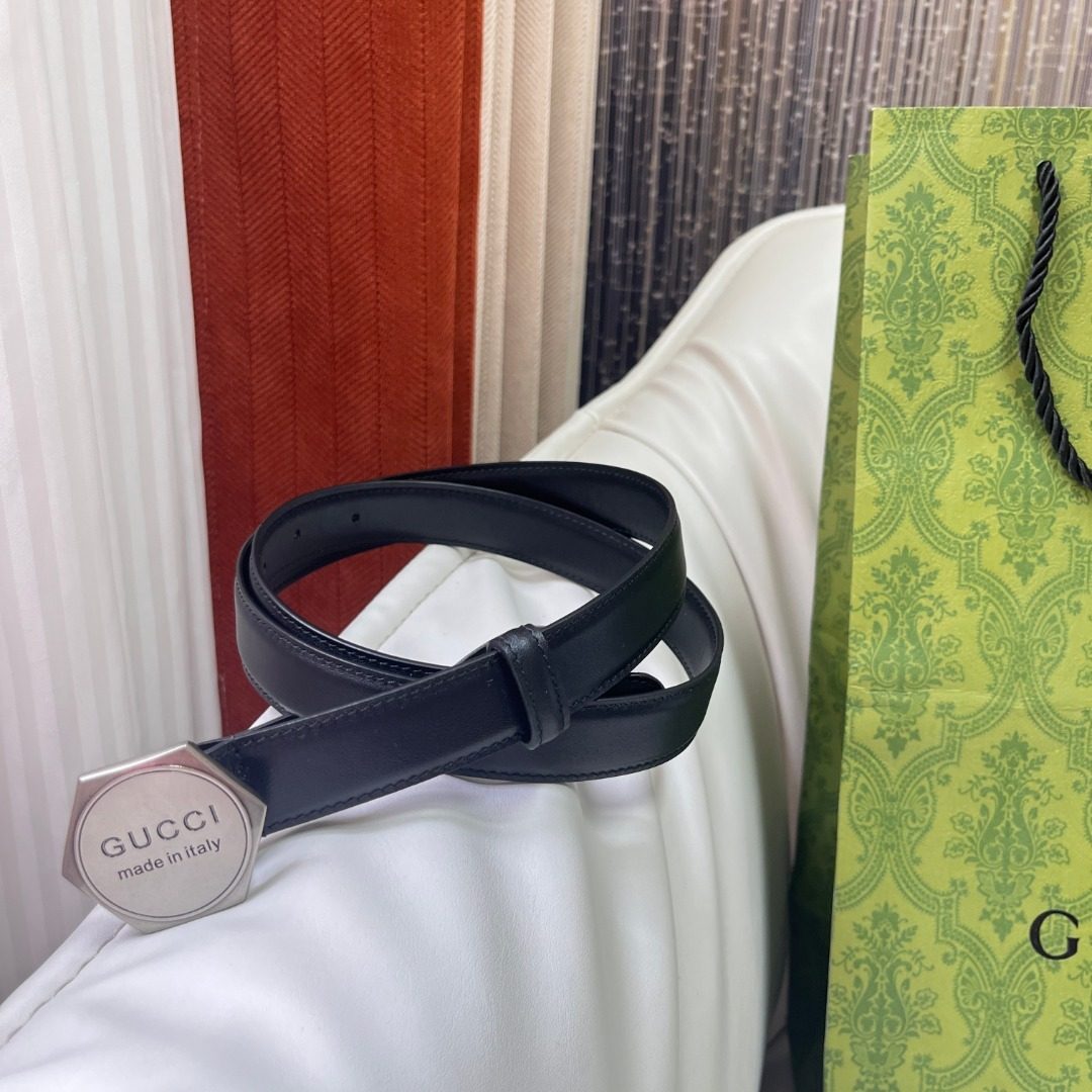 Gucci Navy Leather Belt Made in Italy