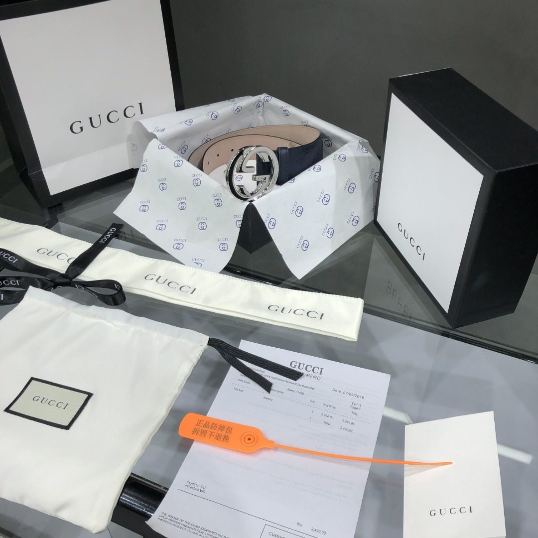 Gucci GG Interlocking Buckle Leather Belt