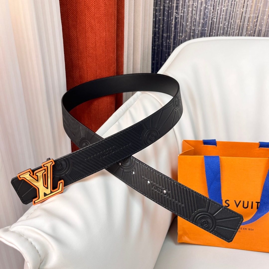 Louis Vuitton LV Initiales Black Leather Belt