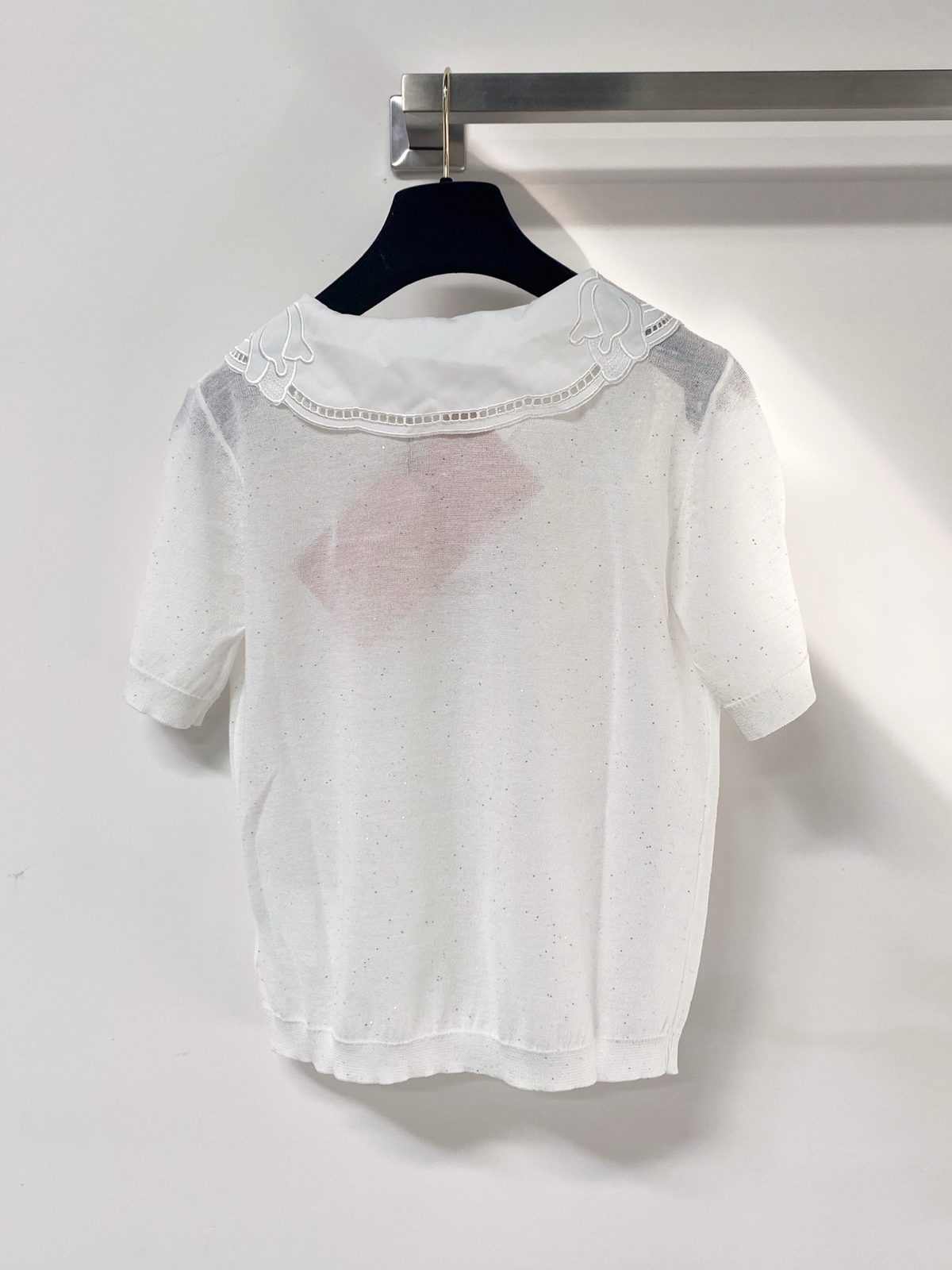 White Short Sleeve T-Shirt with Embroidered Collar
