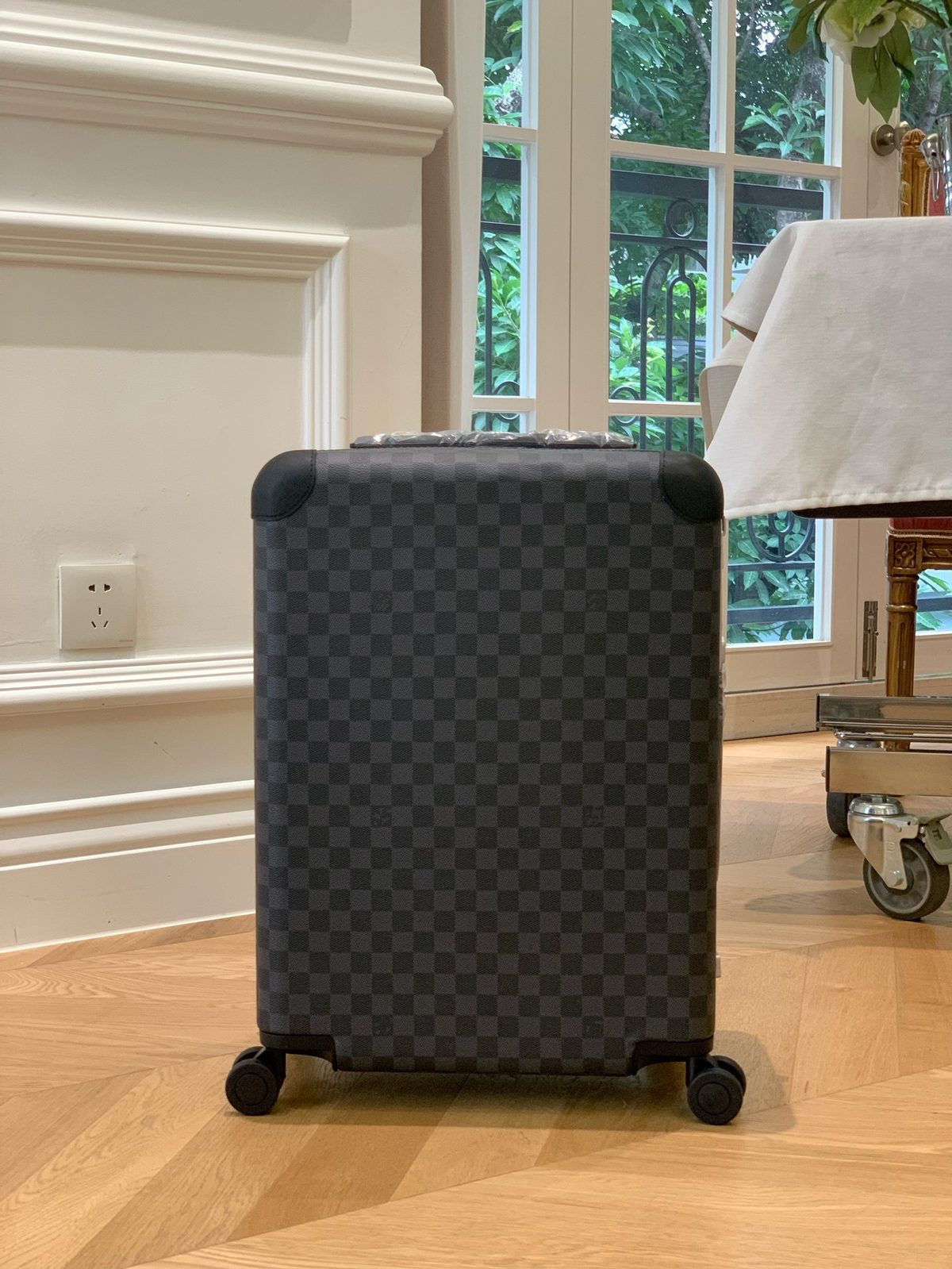 Louis Vuitton Damier Graphite Rolling Luggage