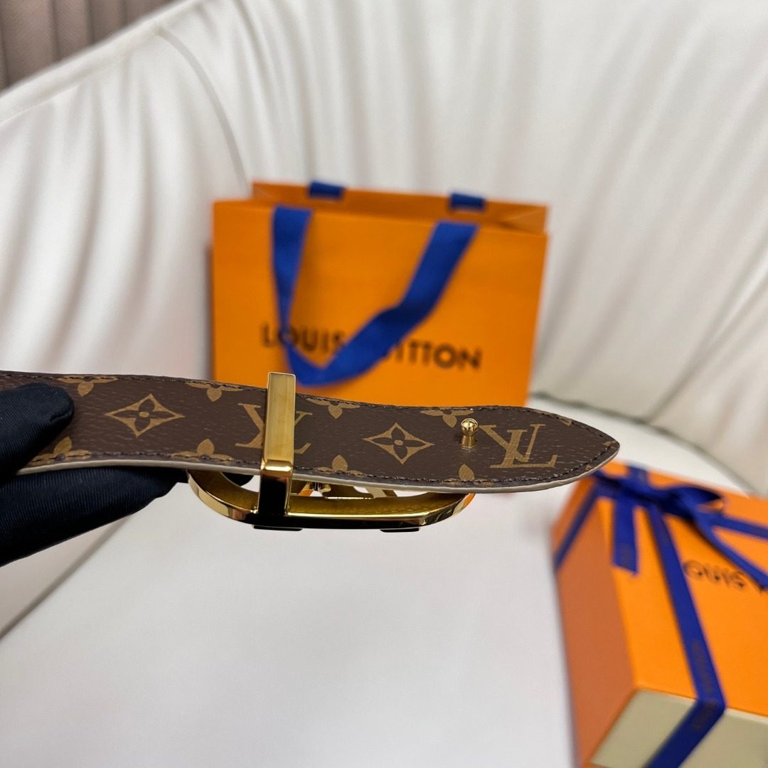 Louis Vuitton Monogram Canvas Leather Belt