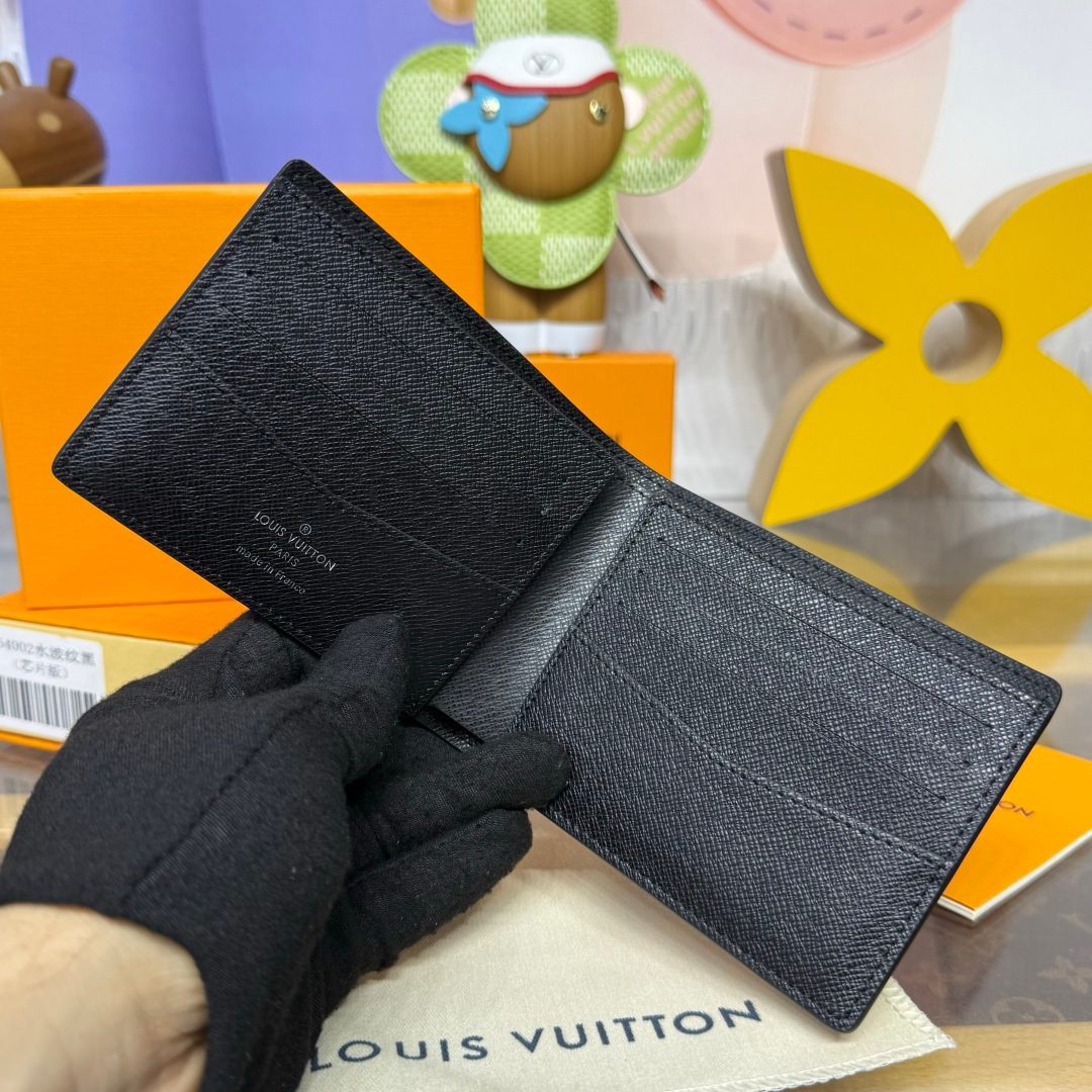 Louis Vuitton Taiga Leather Bifold Wallet