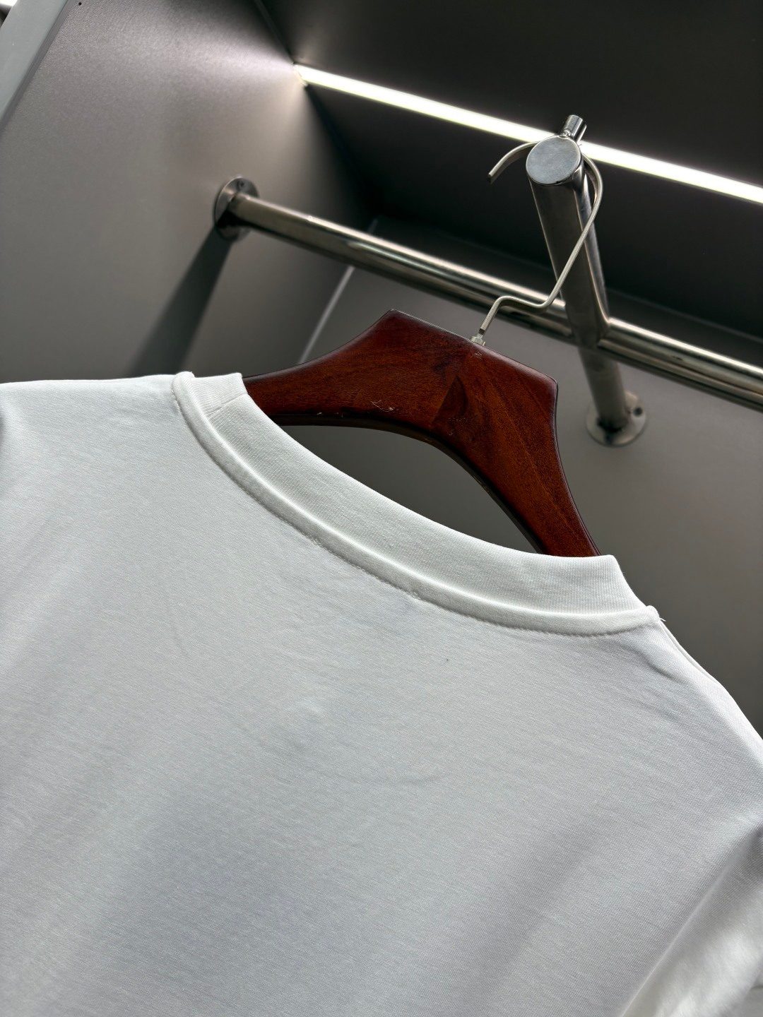 Burberry Men's White Cotton Crewneck T-Shirt