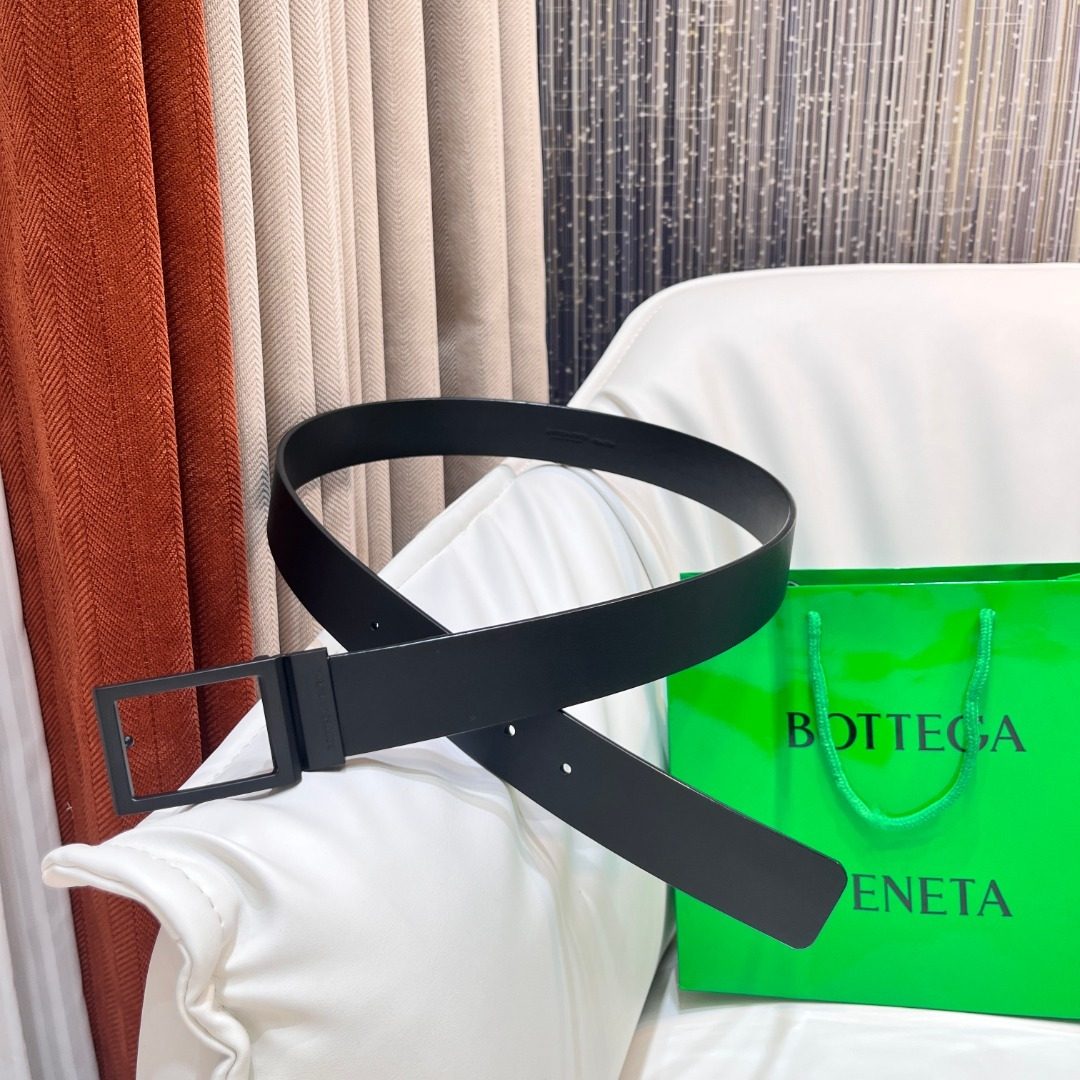Bottega Veneta Black Leather Belt