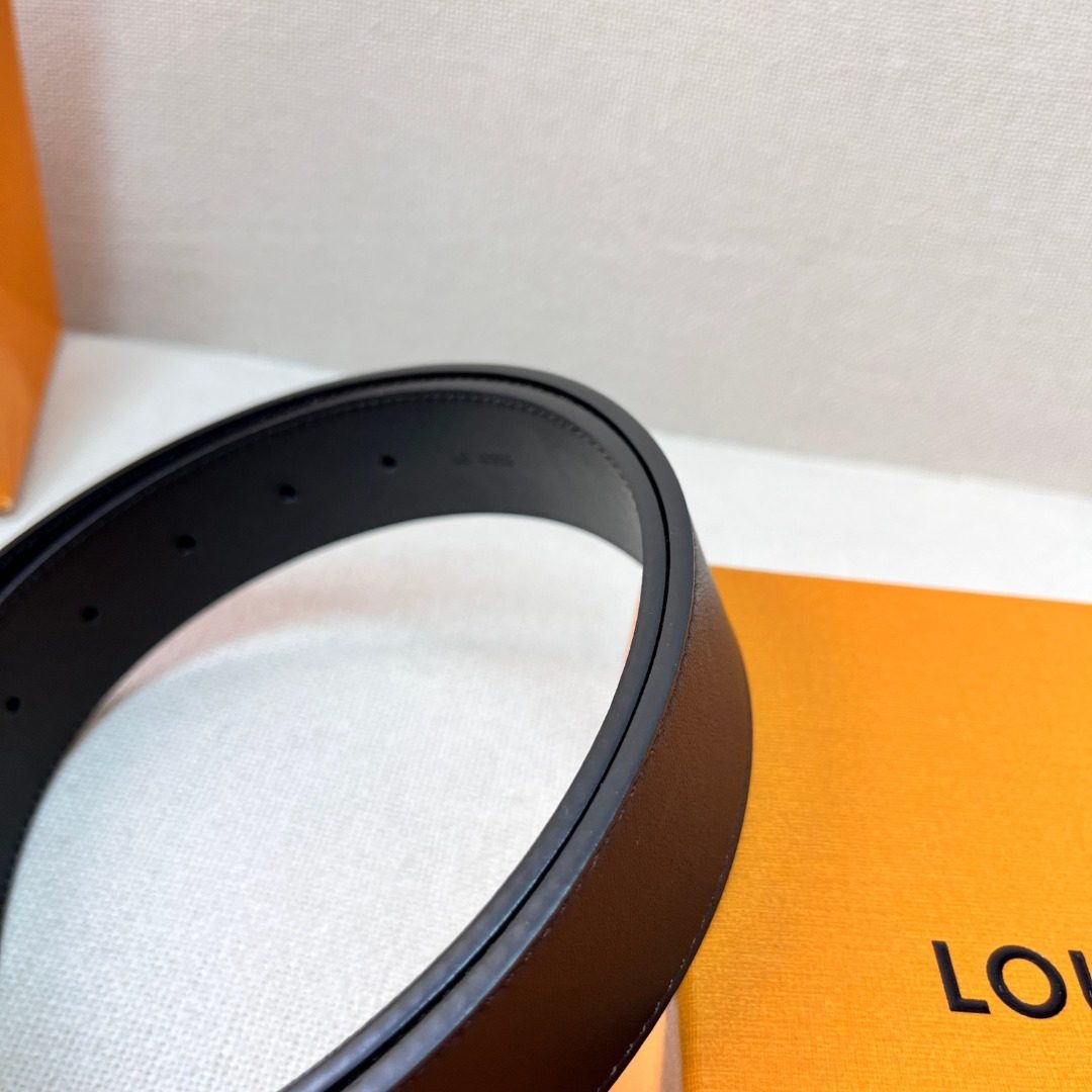 Louis Vuitton Black Leather Belt