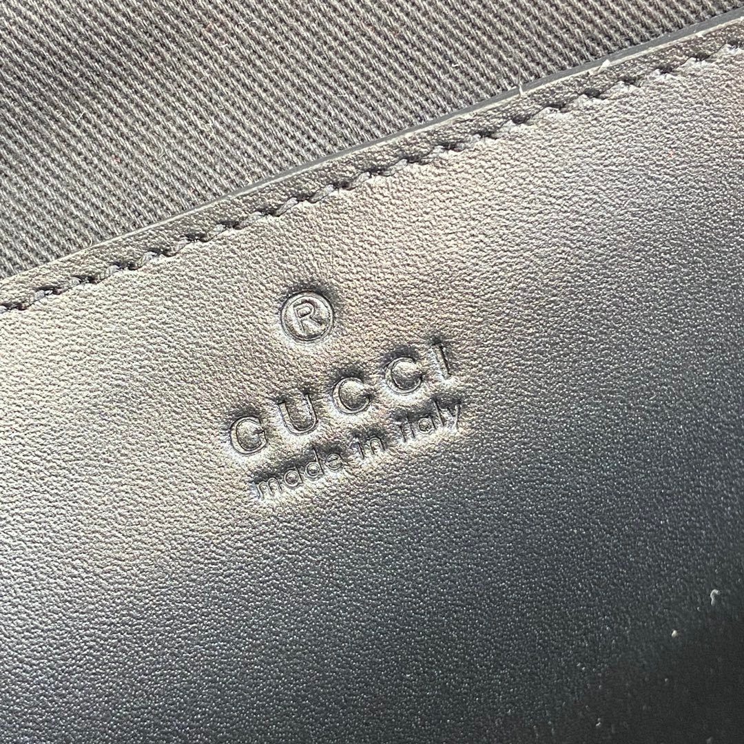 Gucci Leather Crossbody Camera Bag