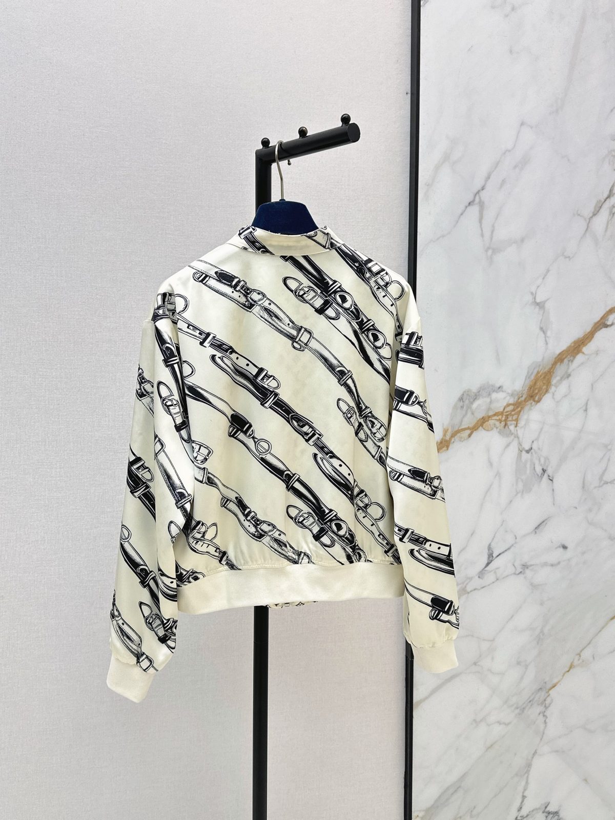 Luxury Gun Print Cropped Sweatshirt