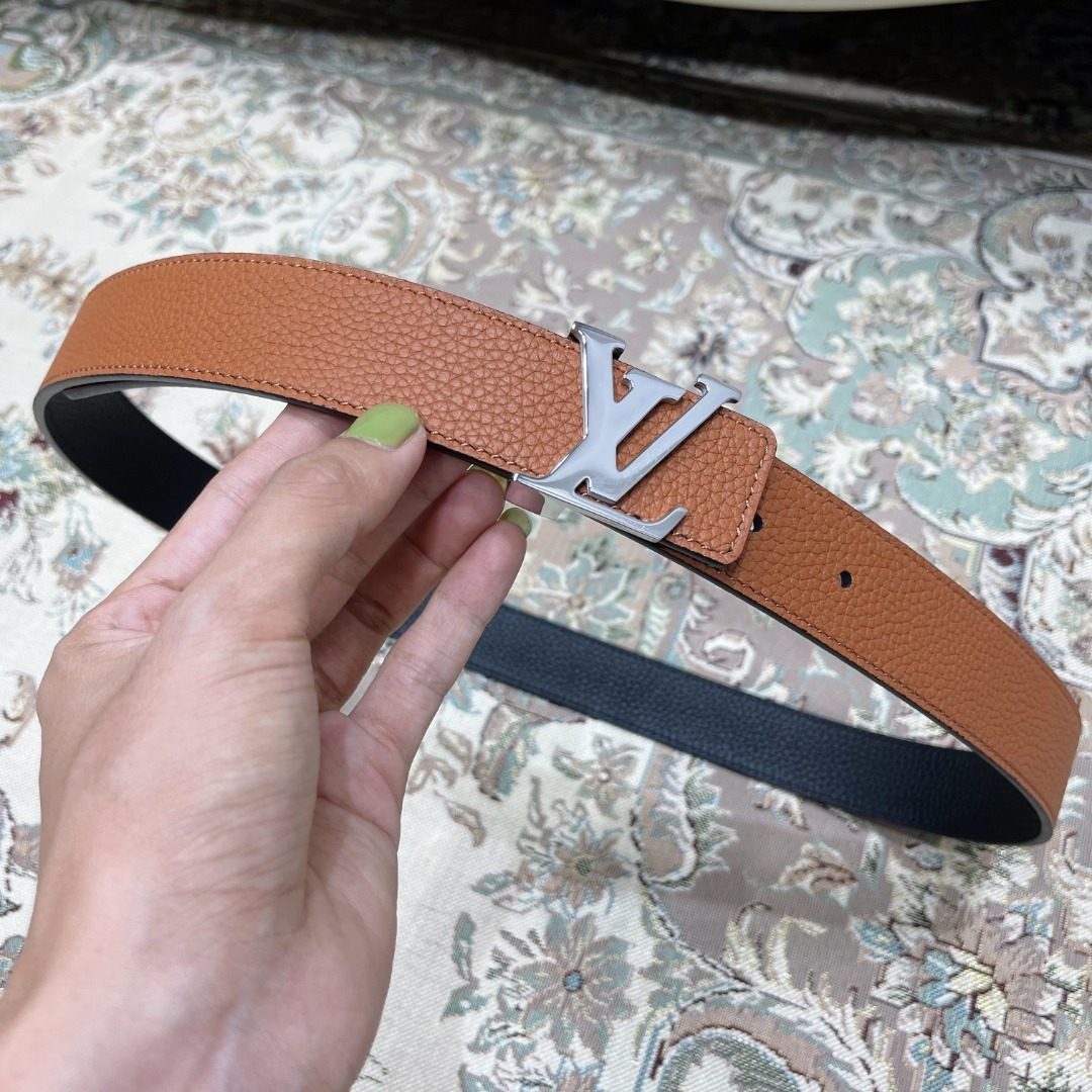 Louis Vuitton Leather Belt with LV Buckle