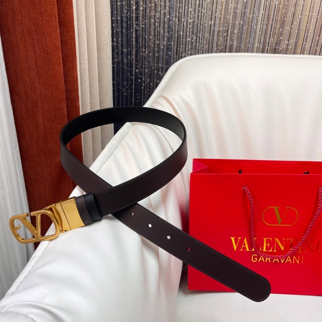Valentino Garavani VLogo Leather Belt