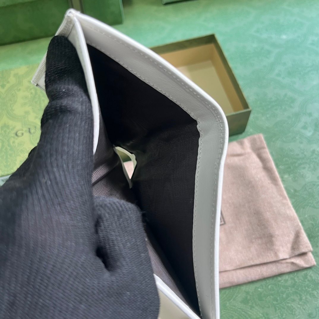 Wallet7