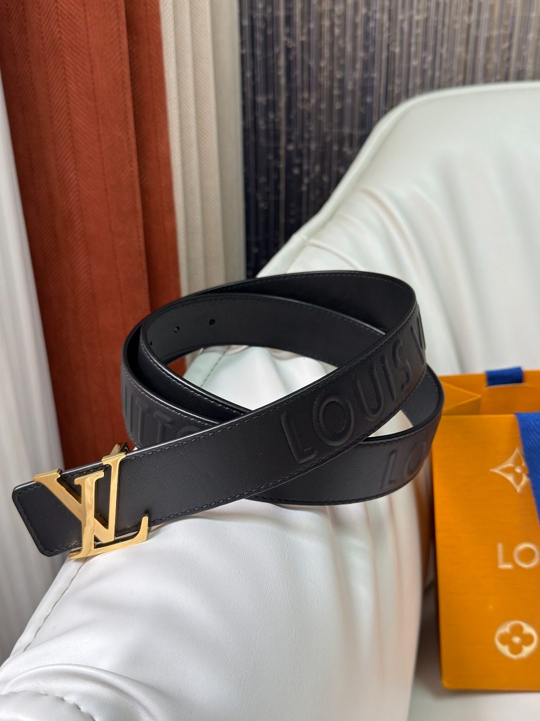 Louis Vuitton LV Initiales Leather Belt
