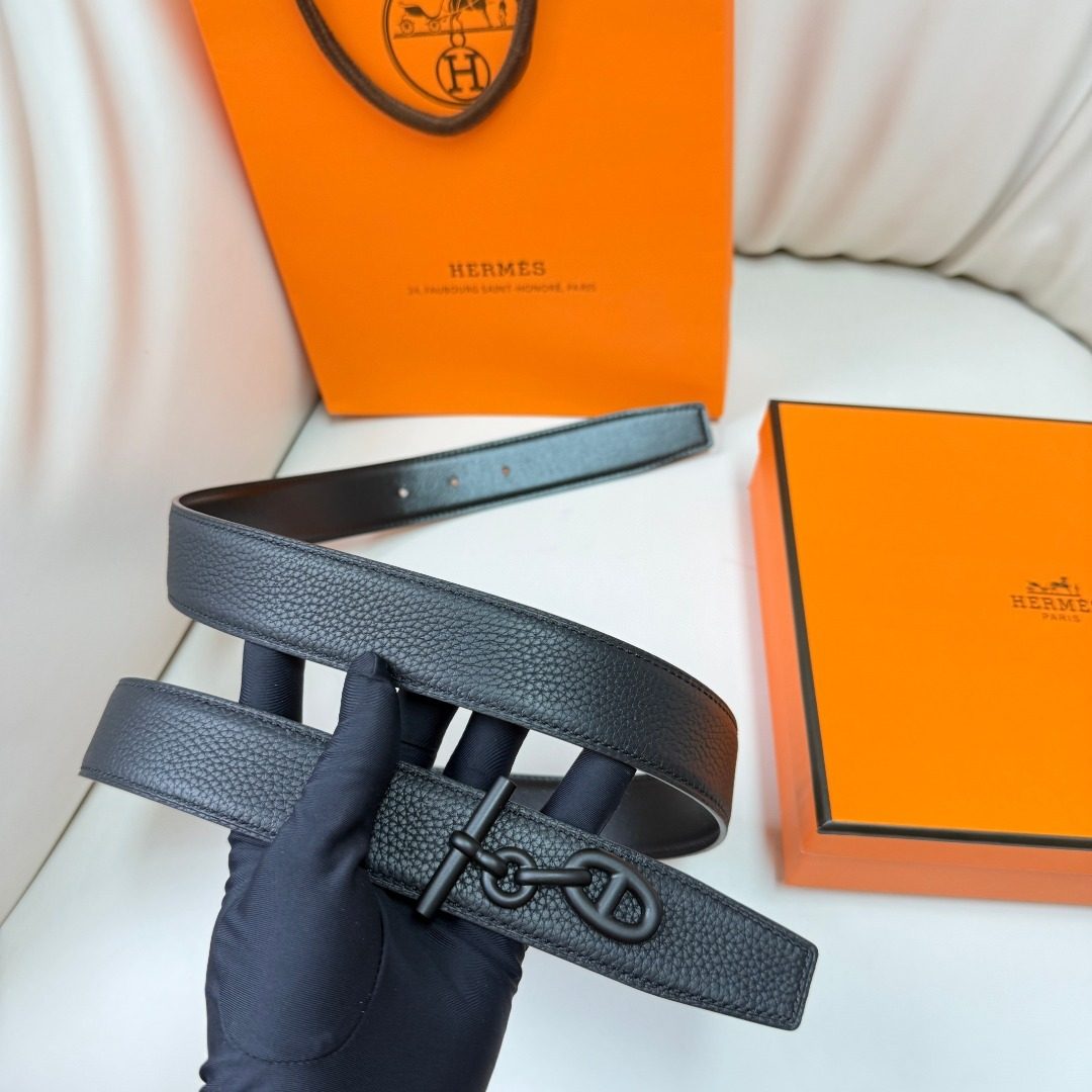 Hermès Reversible Leather Belt with H Buckle