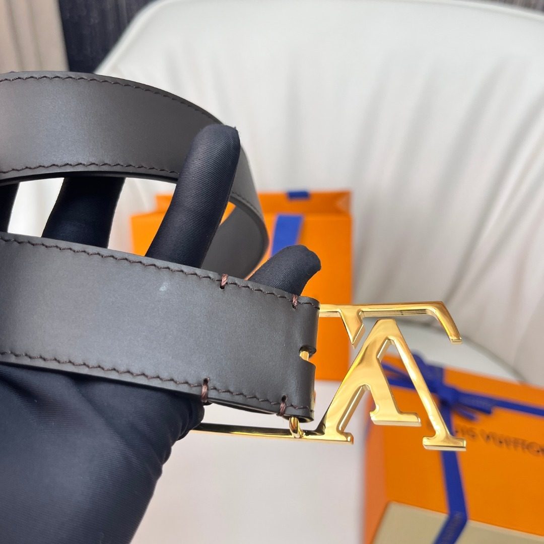 Louis Vuitton LV Gold Buckle Leather Belt