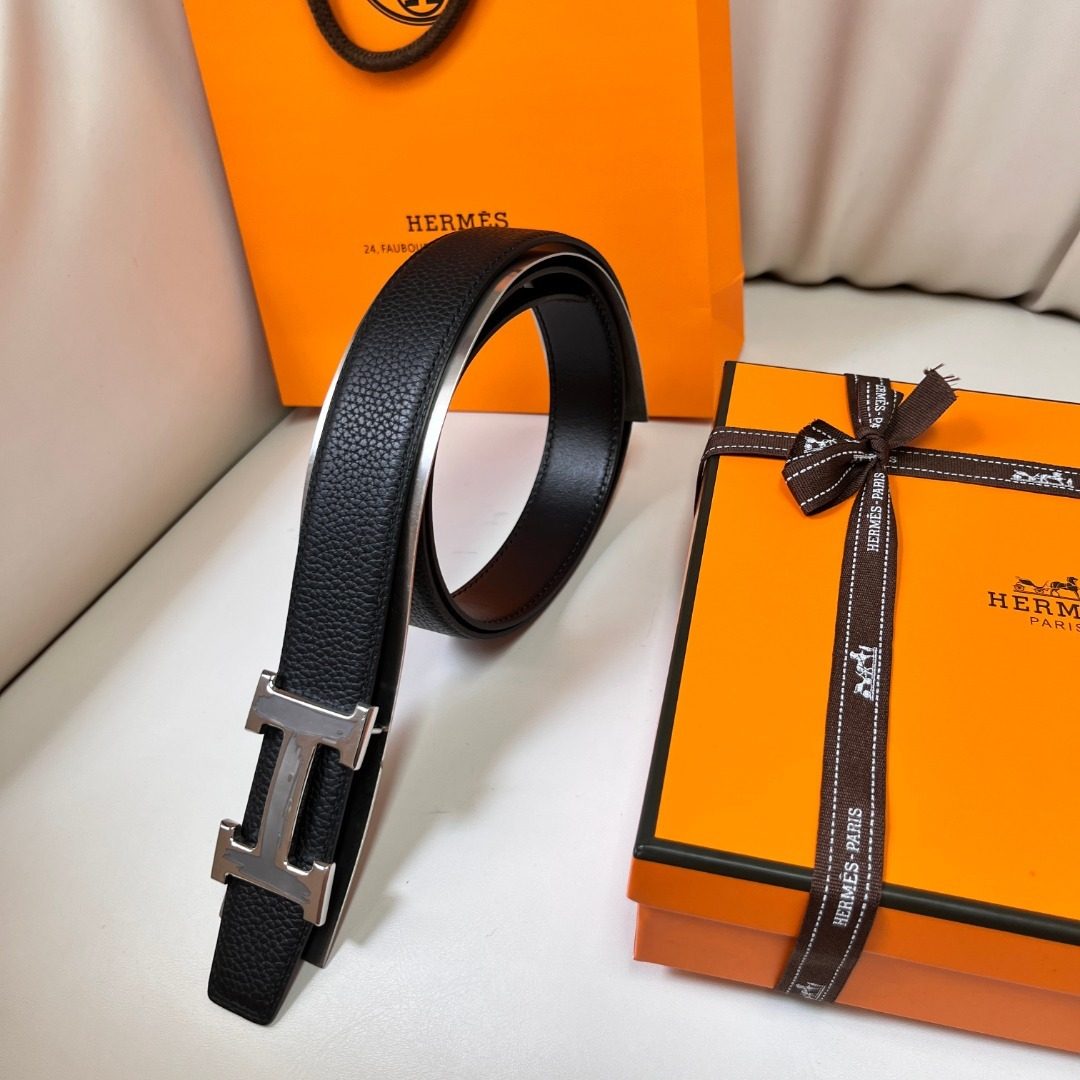 Hermès H Buckle Reversible Leather Belt