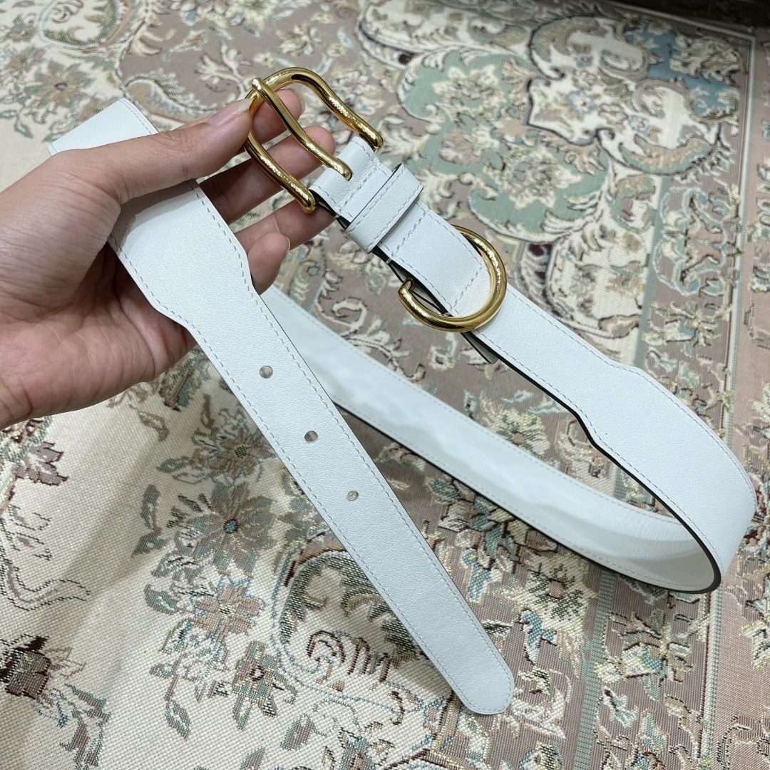 Hermès Leather Belt with Gold Hardware