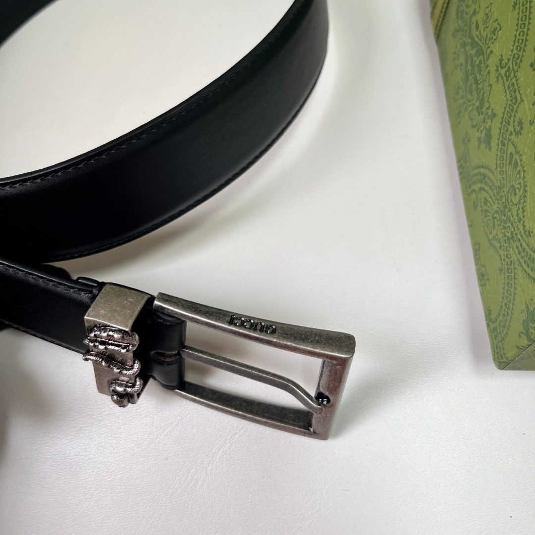 Gucci GG Buckle Leather Belt