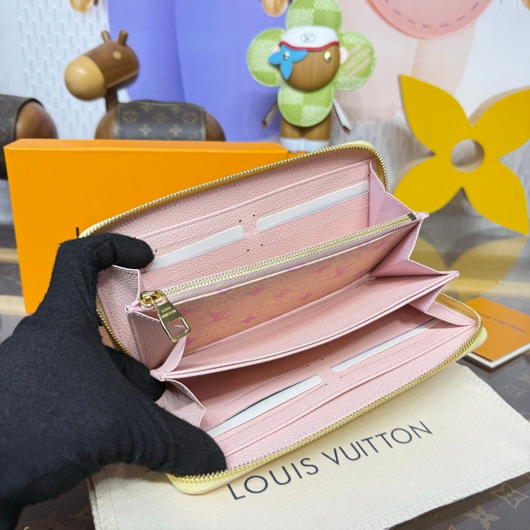 Louis Vuitton Zippy Wallet Pink Leather