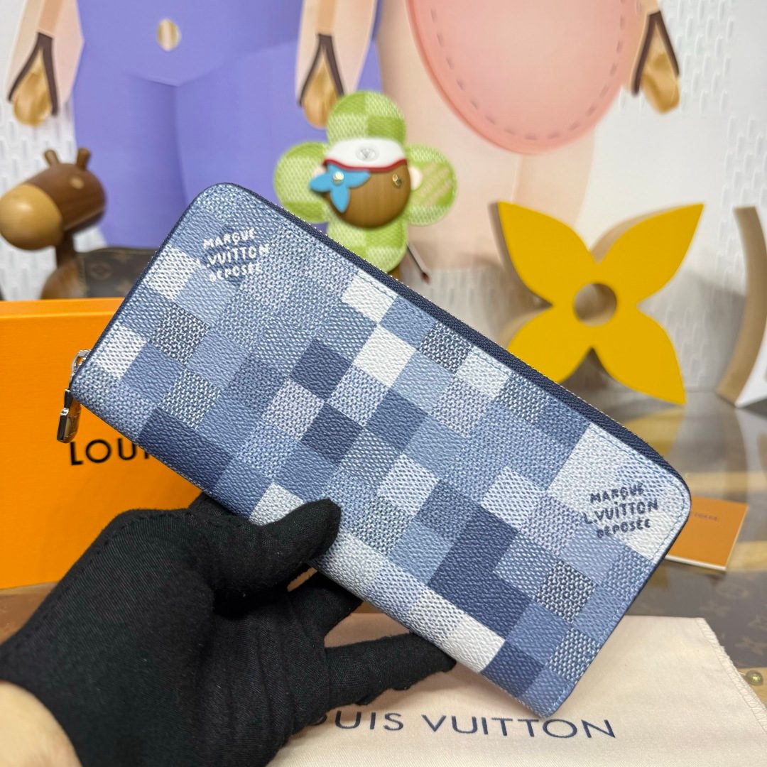 Louis Vuitton Damier Azur Zippy Wallet