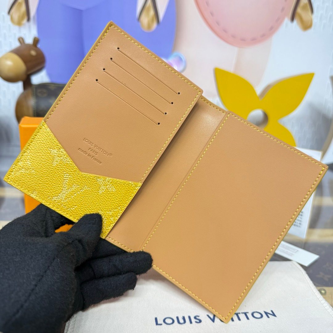 Louis Vuitton Monogram Bifold Wallet