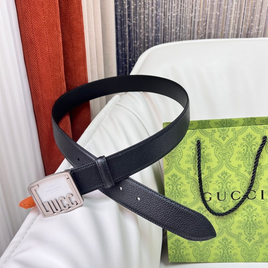 Gucci Textured Leather Belt with Square Buckle
