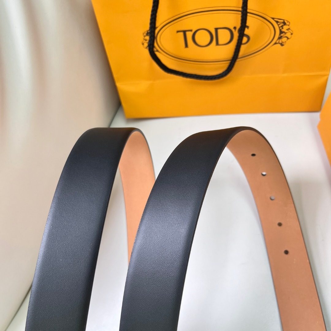 Tod's Black Leather Reversible Belt