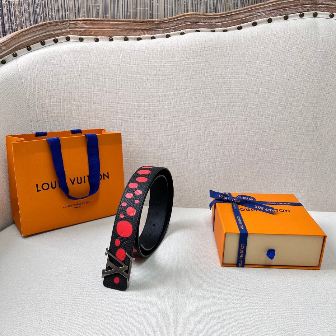 Louis Vuitton Monogram Vernis Polka Dot Belt