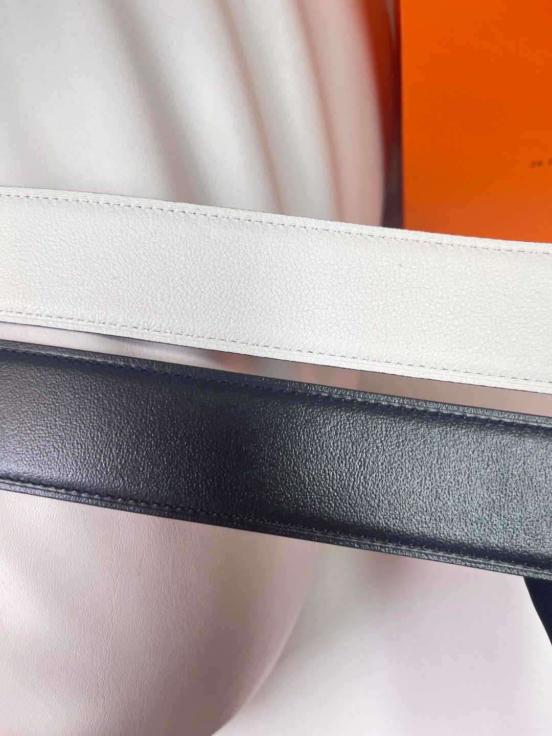 Hermès Reversible Leather Belt White/Black