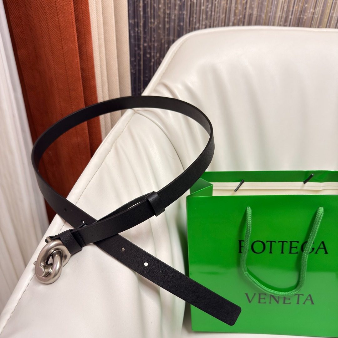 Bottega Veneta Black Leather Belt with Silver Buckle