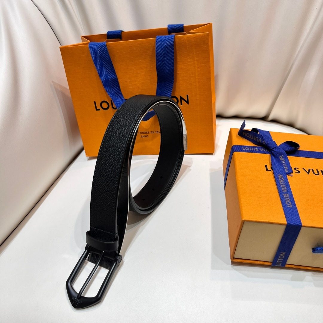 Louis Vuitton Monogram Leather Belt Black