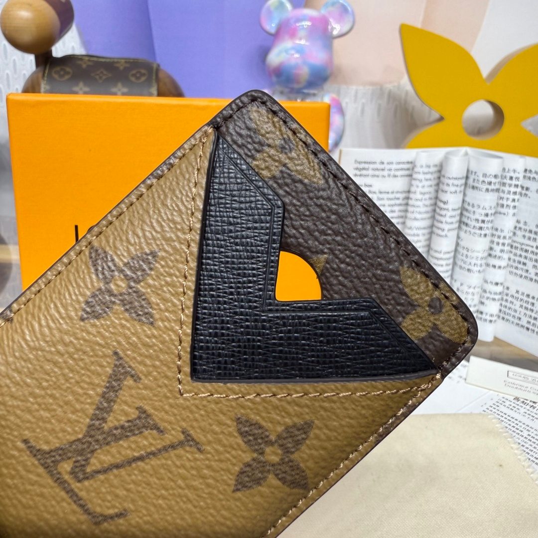 Louis Vuitton Monogram Canvas Wallet