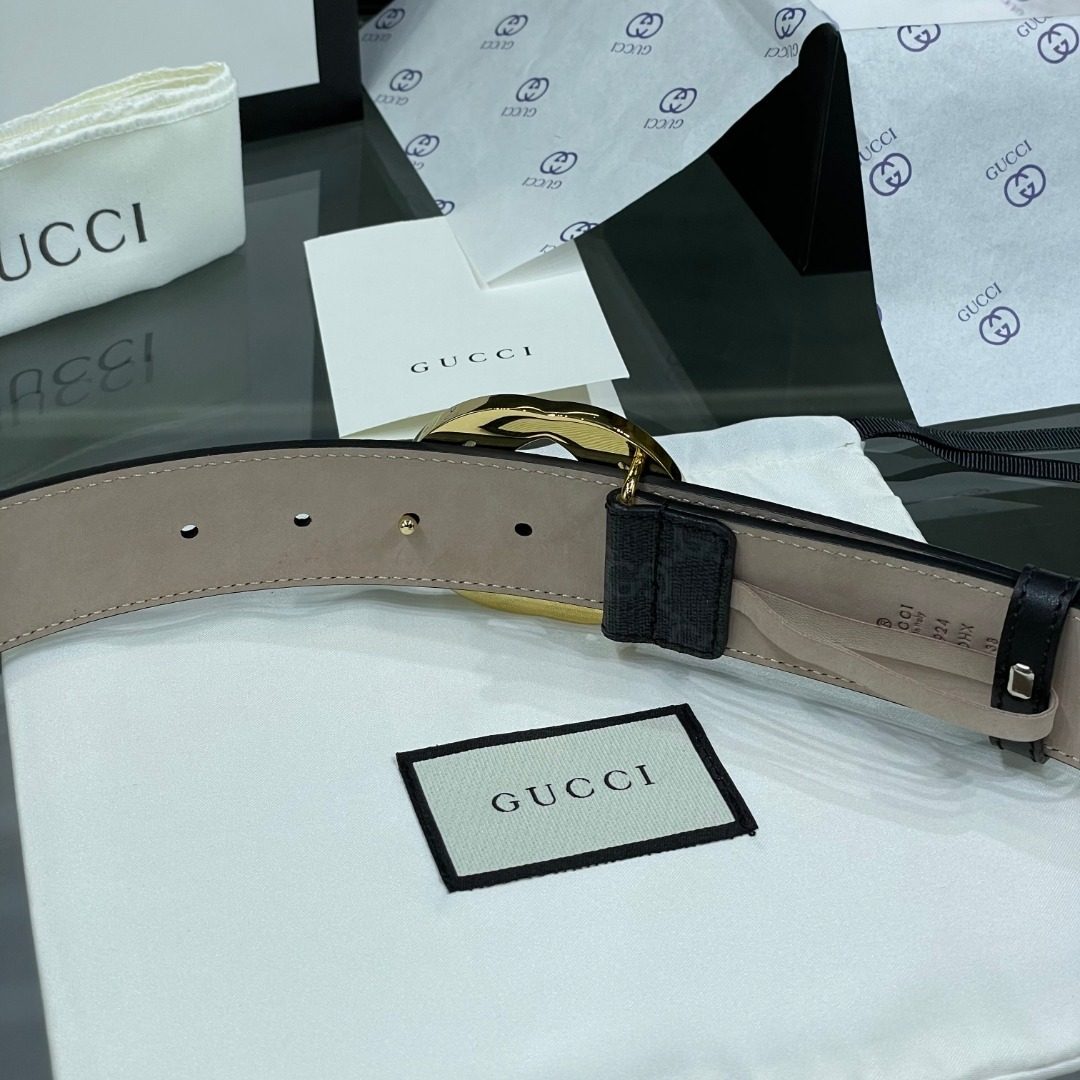 Gucci GG Marmont Reversible Leather Belt