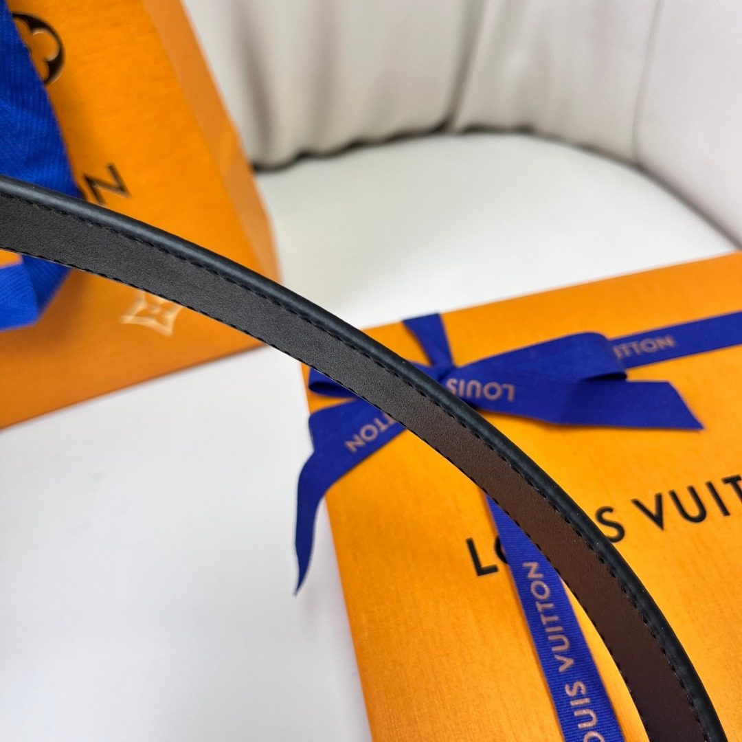 Louis Vuitton Black Leather Belt