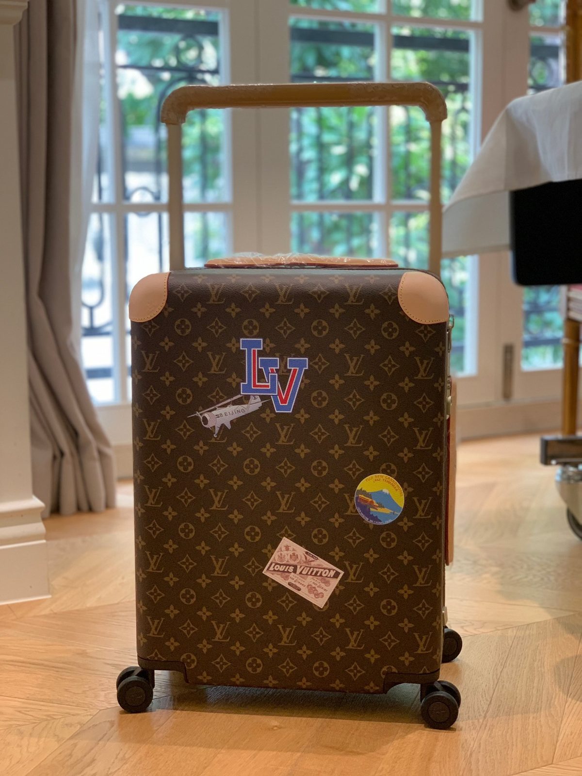 Louis Vuitton Monogram Canvas Rolling Luggage