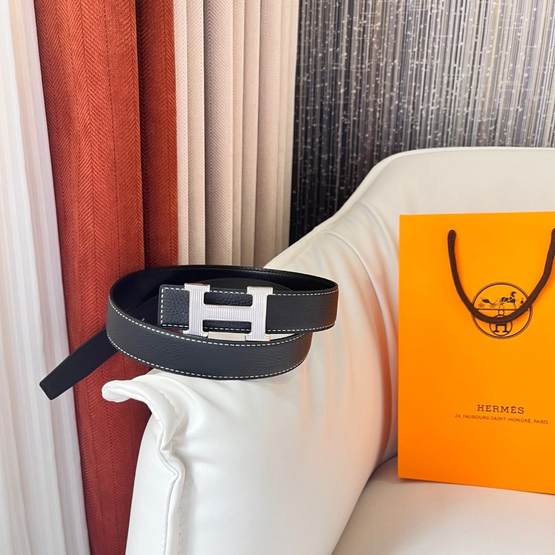 Hermès H Buckle Reversible Leather Belt