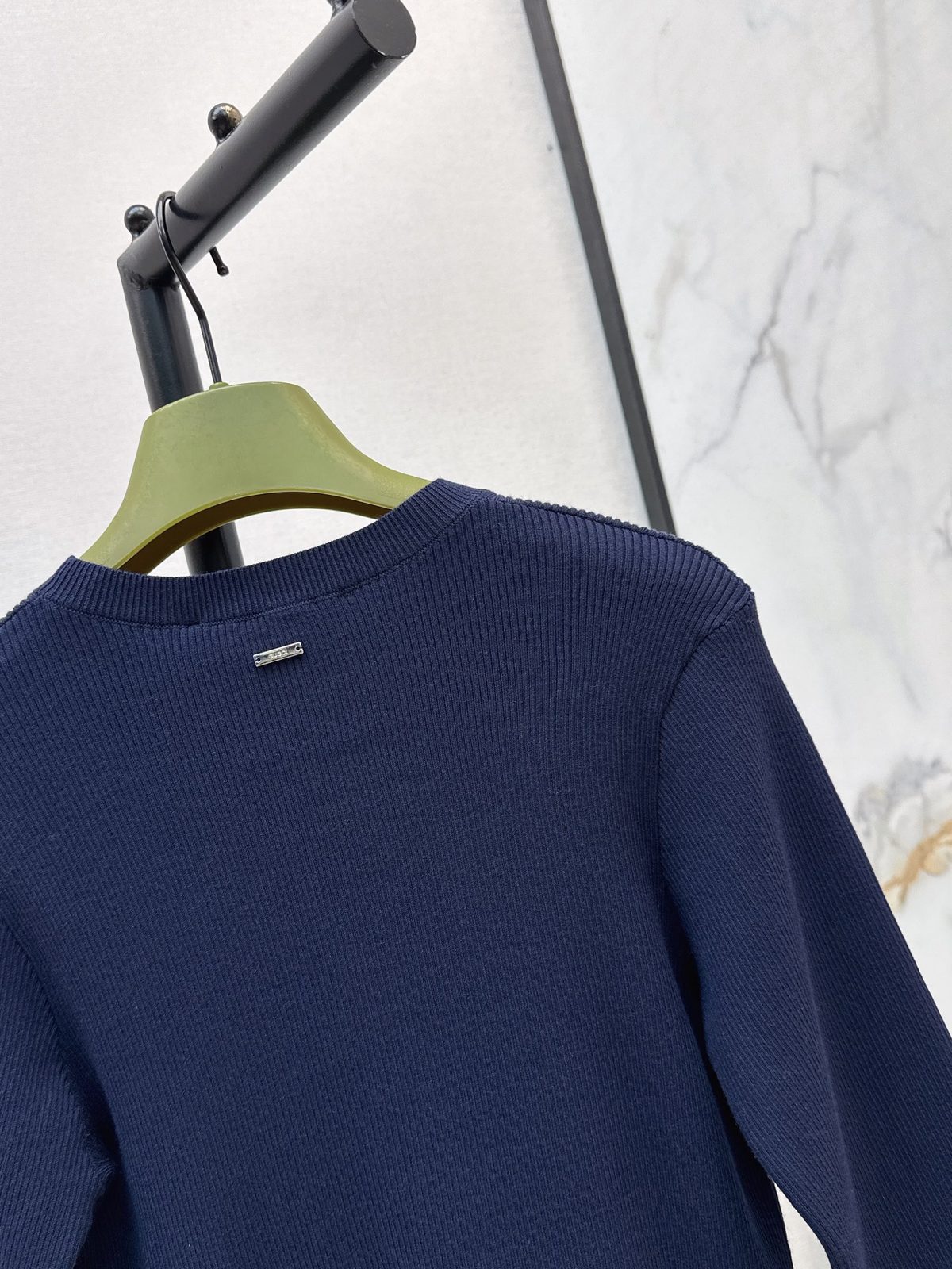 Gucci Ribbed Lace-Trim Crewneck Top