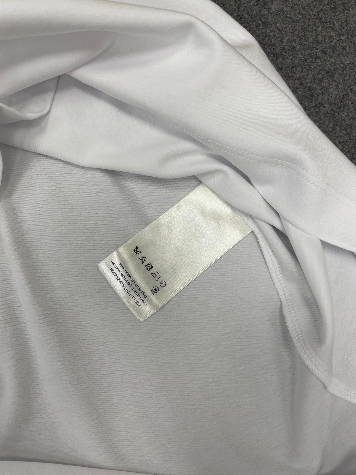Louis Vuitton Monogram Circle Logo T-Shirt