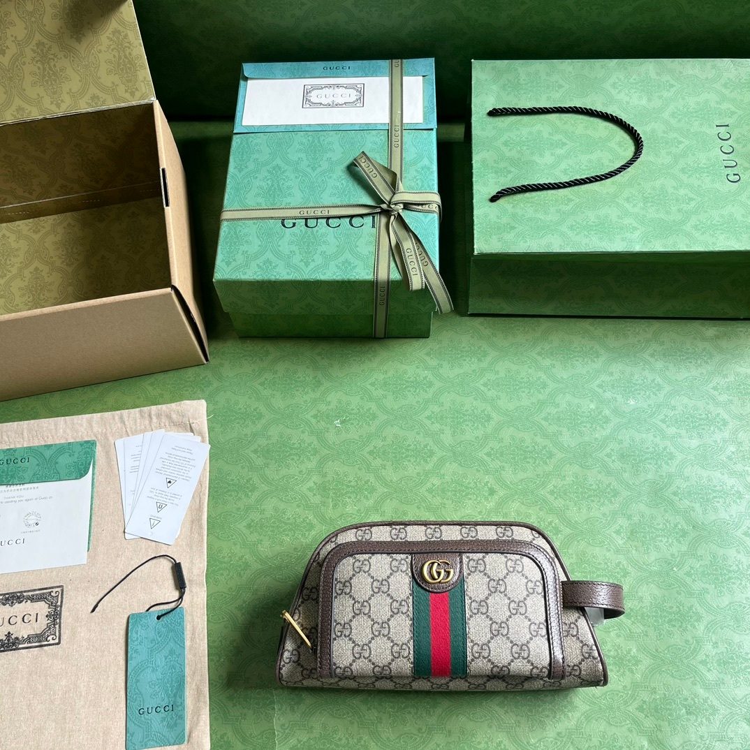 Gucci GG Marmont Cosmetic Pouch Bag