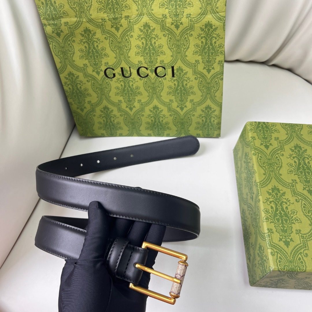 Gucci Leather Belt with Bamboo Buckle