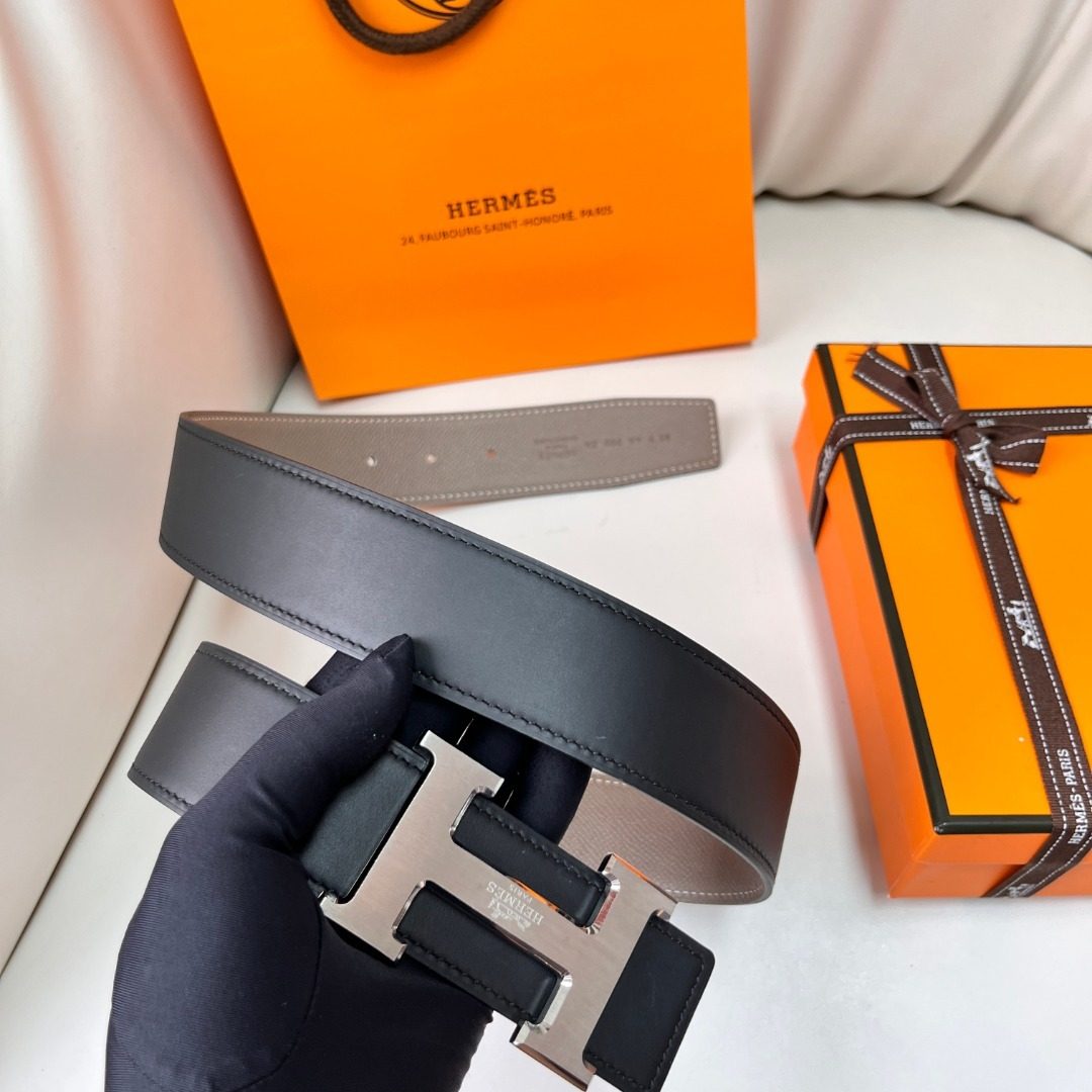 Hermès Reversible Leather Belt with H Buckle