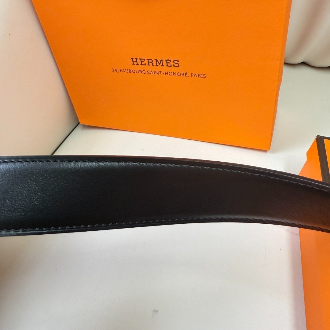Hermès Reversible Leather Belt with Gold Buckle