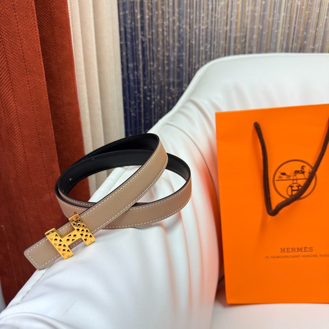 Hermès Reversible Leather Belt with Gold Buckle