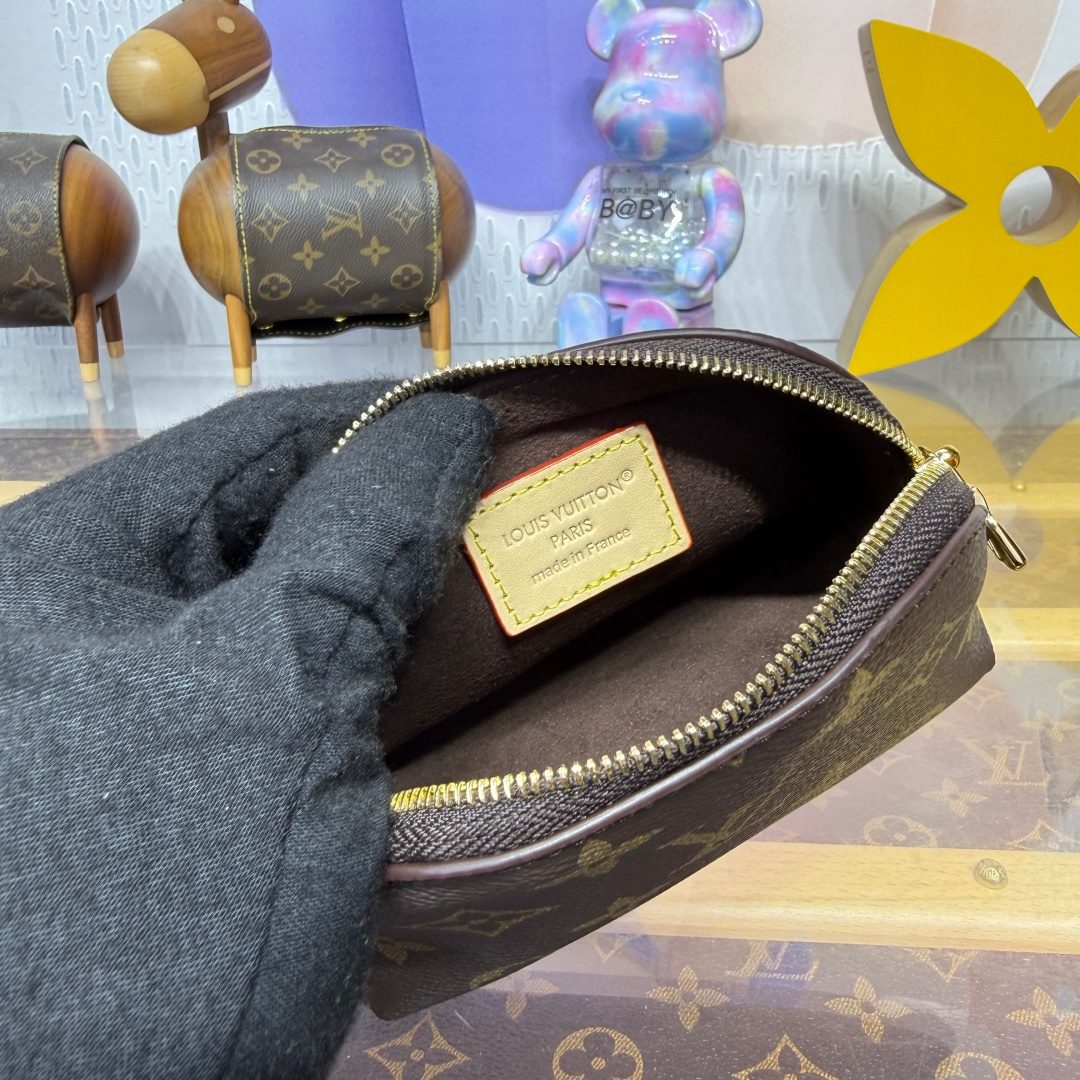 Louis Vuitton Monogram Canvas Cosmetic Pouch