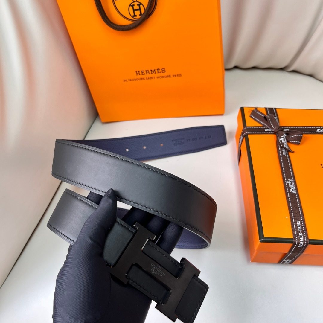 Hermès Constance H Reversible Leather Belt, Black/Navy, Gunmetal Buckle