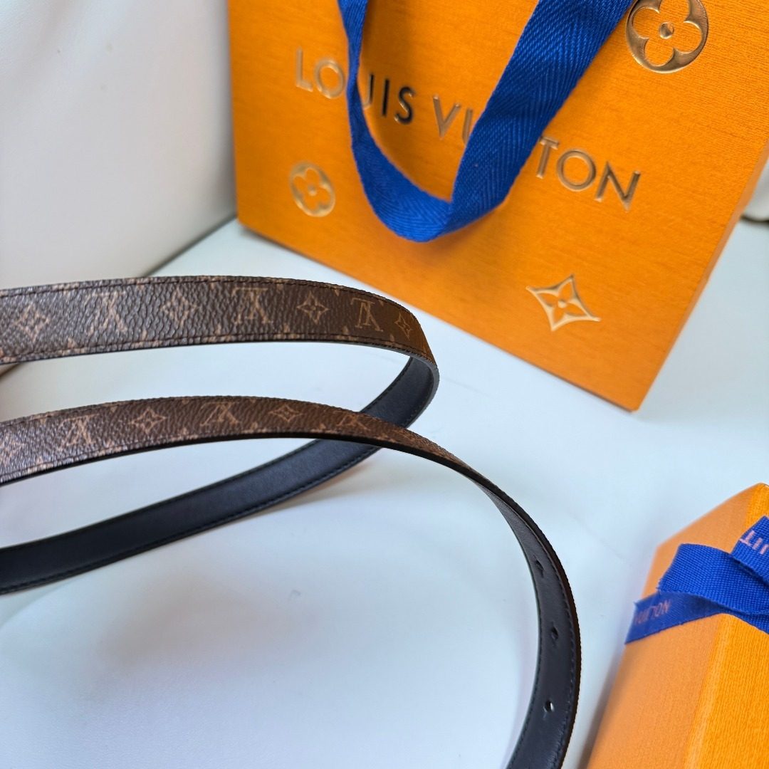 Louis Vuitton Monogram Canvas Leather Belt
