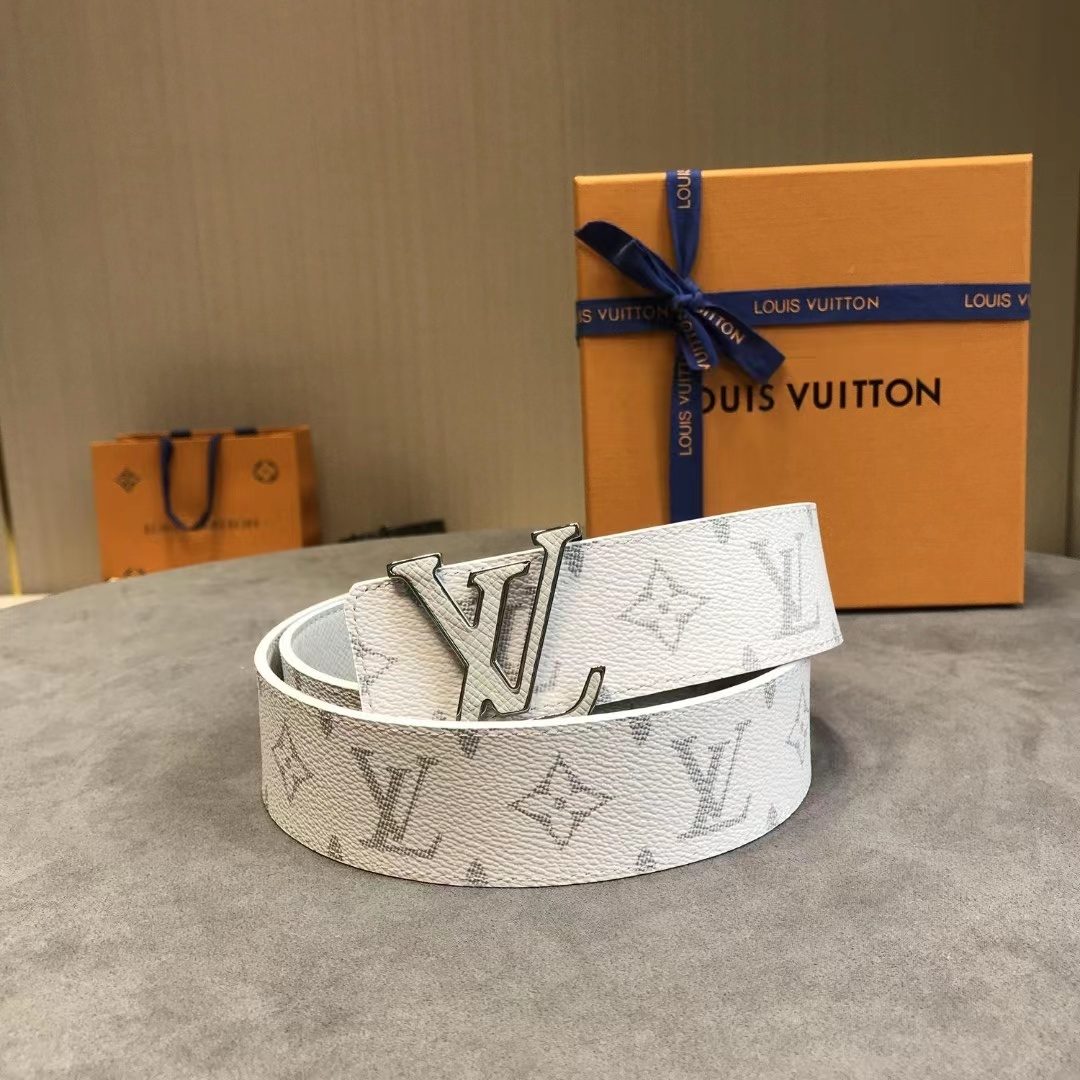 Belt white Lv