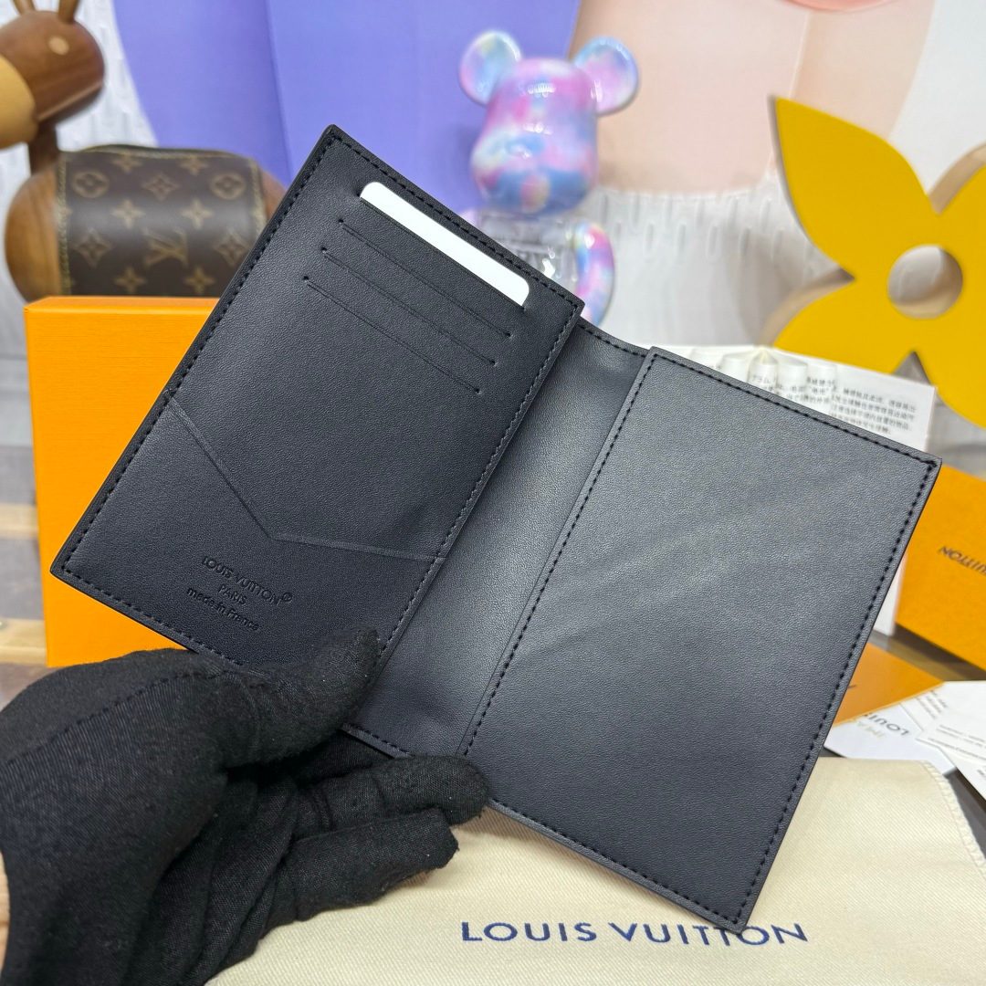 Louis Vuitton Damier Graphite Wallet